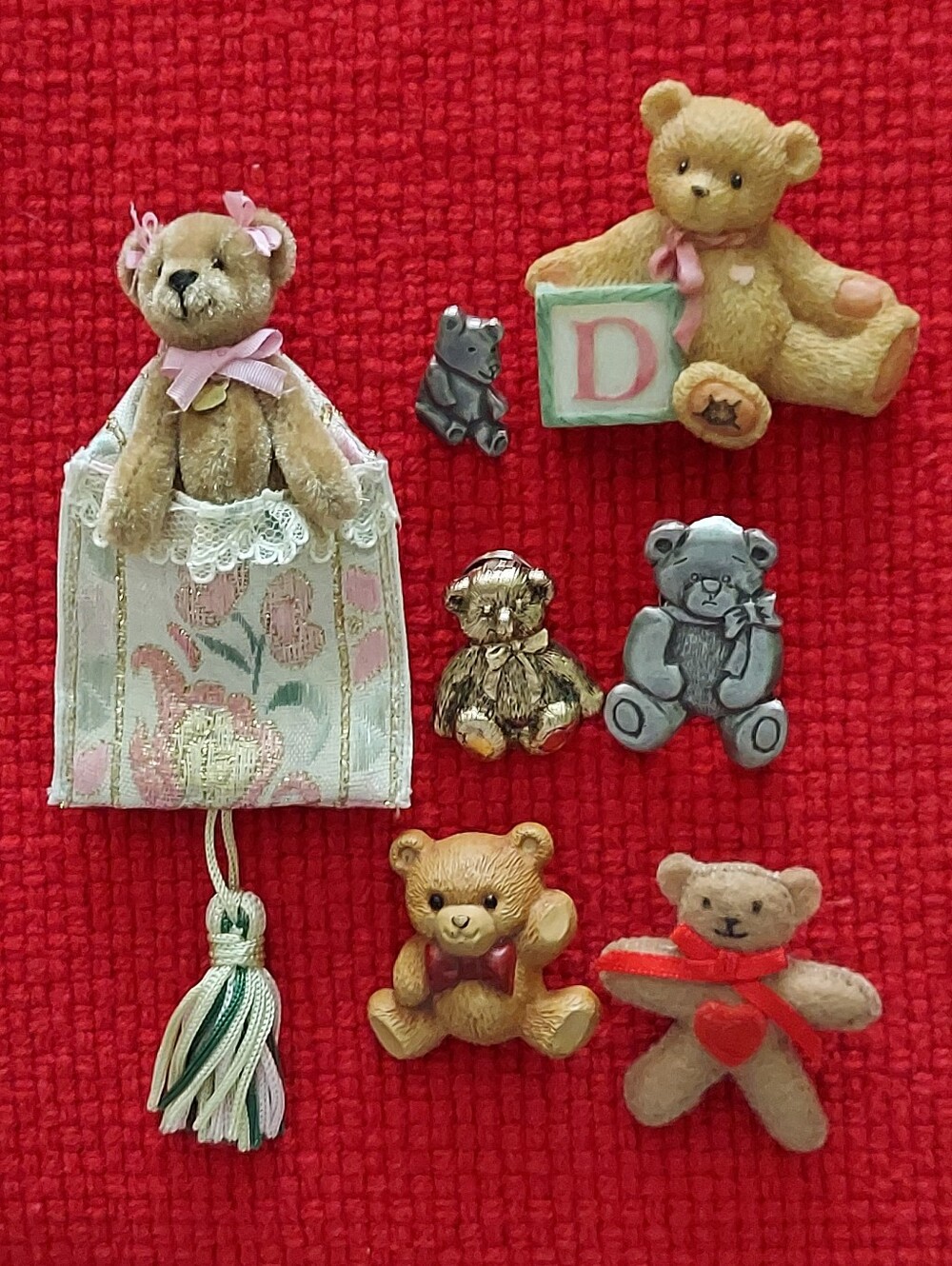 Set of 7 Teddy Bear Pins